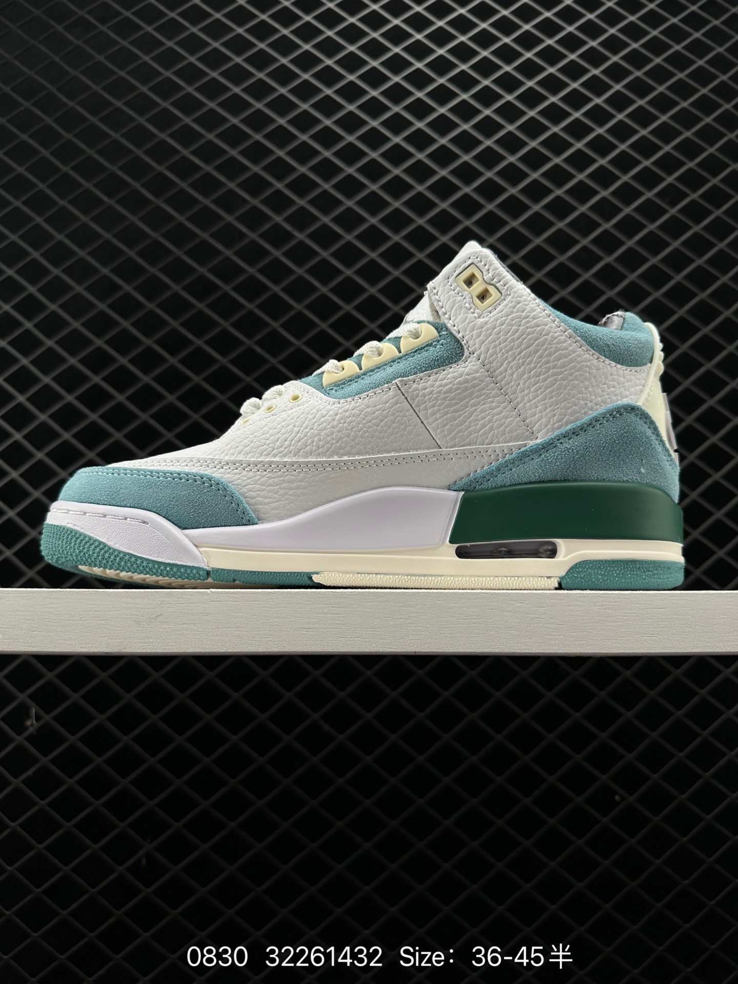 Air Jordan 3 Retro ”Hide and Sneak“